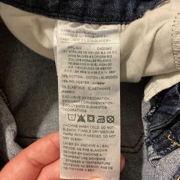 Levi Strauss Women’s Signature Curvy Skinny Jeans  (Size W28 x L32) - Picture 7 of 10